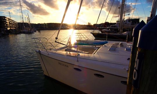 Aluguel de iates de luxo na Nova Zelândia no catamarã de luxo Lady Helena de 58 pés