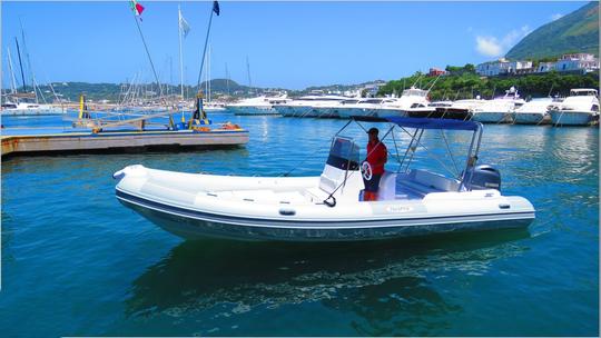 Bateau gonflable rigide Predator 7,3 m 24 pieds à louer à Forio, Ischia