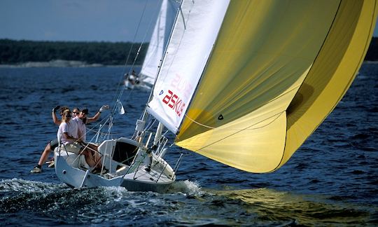 Profitez d'un sloop à voile J/80 Performance à San Diego, en Californie