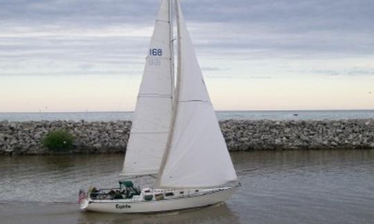 Alquiler de monocasco de crucero a vela de 41 pies en el «Lago Blanco» de Michigan, EE. UU.