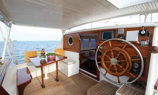 Bermuda Ketch Charter de 85 pies en Kawthoung