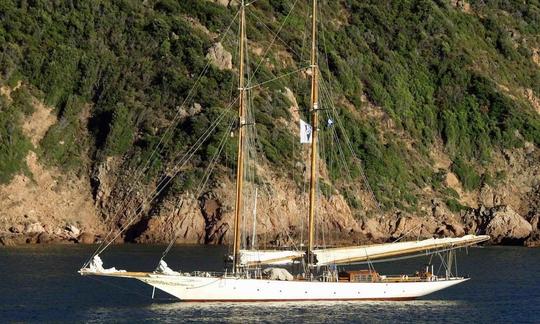 101' Classic Luxury Schooner Rental in Kawthoung