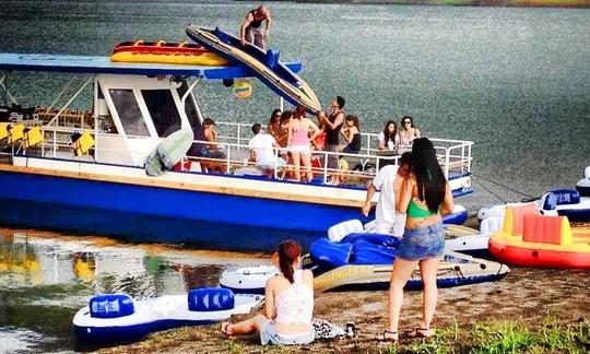 Boat Tours on Lake Arenal la fortuna in Costa Rica