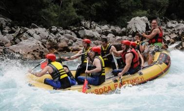 Viajes en balsa en Zablak, Montenegro