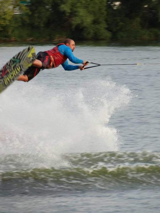 wakeboard and wakesurf lessons 