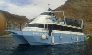 Excursiones de buceo en catamarán de vela para 110 personas en Tarajalillo, Islas Canarias