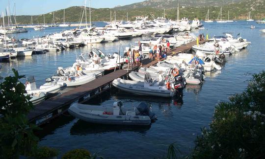 Louez ce bateau gonflable BSC70 à Cannigione