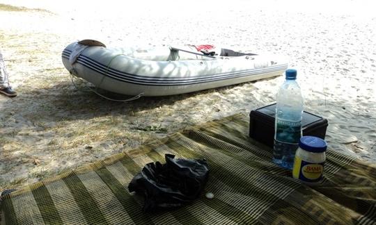 Bateau gonflable de 14 pieds à louer à Banana Islands, Sierra Leone