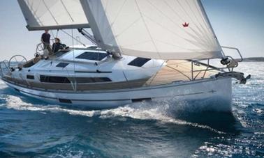 Bavaria 37 Cruiser Cruising Monohull Charter in Marina