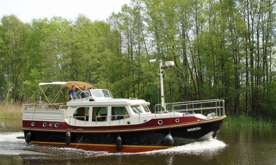 Location de yacht à moteur Linssen DS 380 (Marion) en Allemagne Müritz