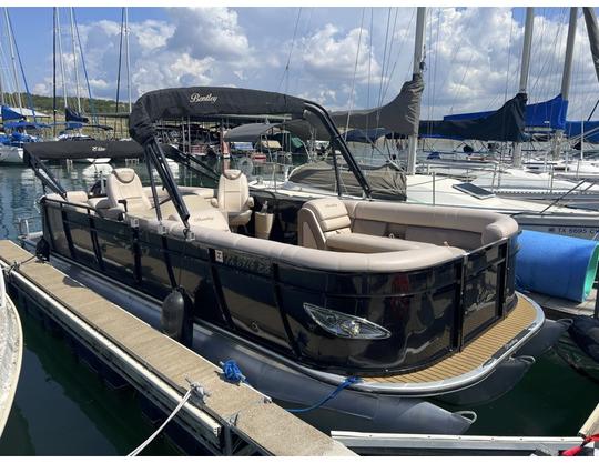 BENTLEY PARTY PONTOON BOAT 25 ft+Captain [Party, Swim, Fish ] Lake Travis