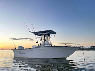 Fun Center Console Fishing Boat