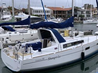 BEAUTIFUL — 38' BENETEAU SAILING YACHT _PERFECT FOR CATALINA (MAP: 2022-32 )