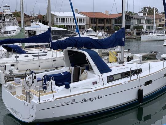 LINDO — IATE À VELA BENETEAU DE 38 PÉS _PERFEITO PARA CATALINA (MAPA: 2022-32)