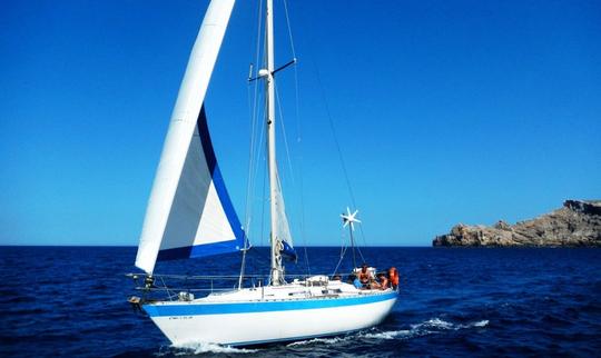 32ft ''Wauquiez Gladiateur'' Sailing Charter in Fornells Menorca, Spain