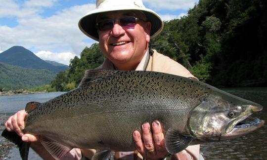 Pesca con mosca guiada en Ensenada