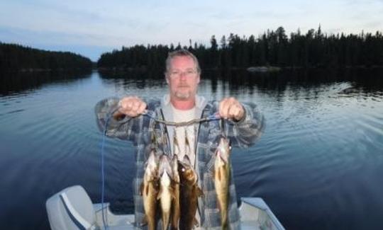 Alquiler de pesca Jon Boat de 15 pies en Biscotasing, Canadá