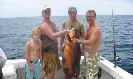 Carta de pesca no barco Rhino Charger em Tamarindo