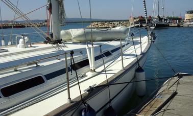 10  Person Cruising Monohull Rental In Castiglione della Pescaia, Toscana