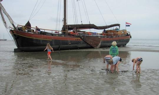 Alquiler de goletas en Monnickendam, Holanda