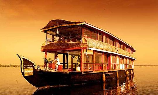 Experience The Alappuzhan River on a Houseboat