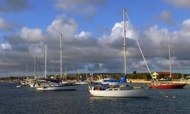 44'Cruising Monohull Charter em Kralendijk, Holanda Caribenha