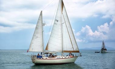 44' Sailing Yacht Charter in Ko Samui