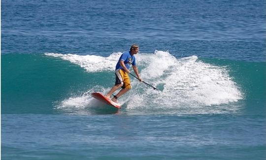 Lección de surf en República Dominicana