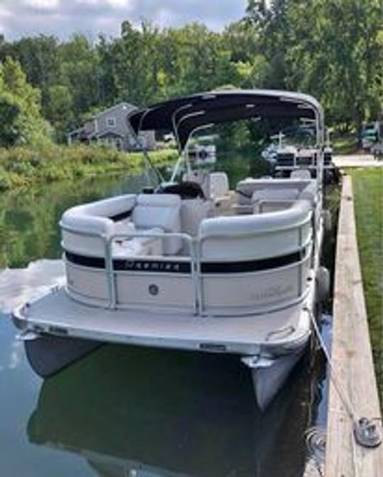 Aluguel de 6 dias do Premier Pontoon de 23 pés $2500 4-6 dias Holland/Saugatuck NÃO DIARIAMENTE