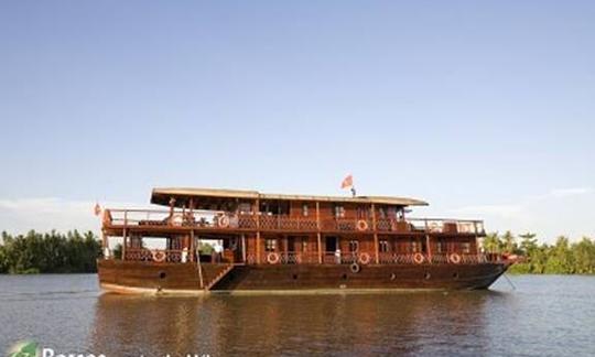 Croisière panoramique en jonque à Hanoi