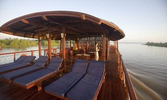 Croisière panoramique en jonque à Hanoi