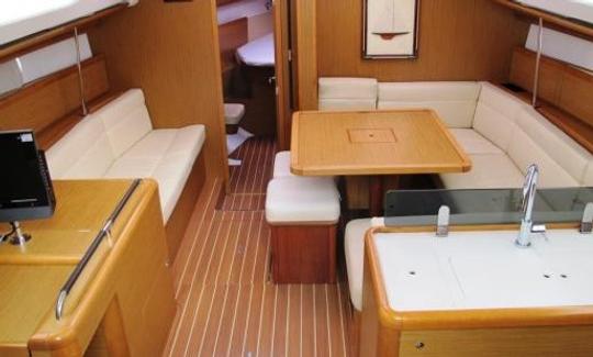 Iate Charter Sun Odyssey 45 DS em Gospić