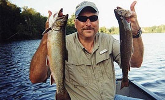 Location de bateaux Bass Boat de 24 pieds à Sidney, dans le Maine