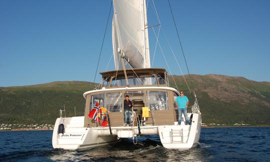 Aluguel de catamarã de cruzeiro em Tromsø