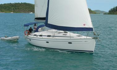 Explore Atenas, Grecia, a bordo del Bavaria 39 Cruiser 'Ira' Charter