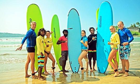 Surfeando en Unawatuna