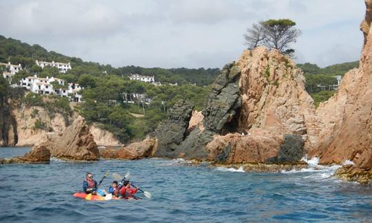 Location de kayaks pour toute la famille, excursions et cours à L'Escala