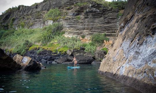 Passeios ecológicos de stand up paddleboard nos Açores, Portugal