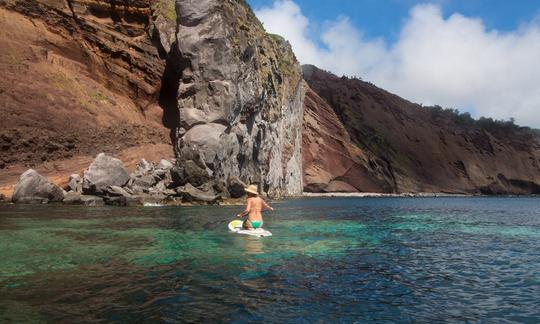 Passeios ecológicos de stand up paddleboard nos Açores, Portugal