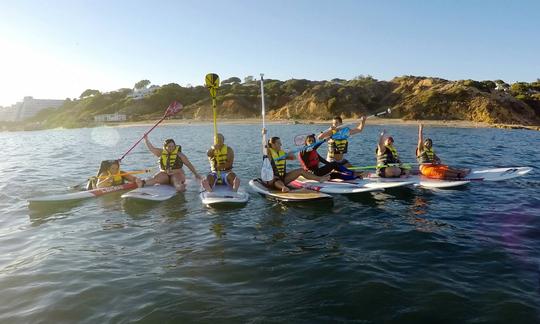 Passeios de stand up paddleboard e safári na praia da Coelha, Albufeira.