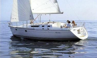 Alugue um iate à vela Sun Odyssey 36.2 em Setúbal