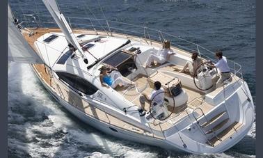 Alugue um iate à vela Sun Odyssey 43 em Setúbal