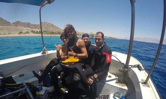 Excursiones de buceo en el Golfo de Aqaba, en el Mar Rojo, Israel