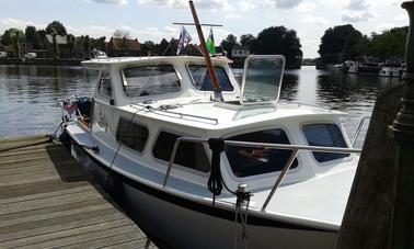 Location de bateaux à moteur Pedro Cruiser de 27 minutes à Heukelum