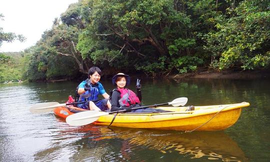 Kayak de mer pour 2 personnes sur l'île d'Iriomote au Japon