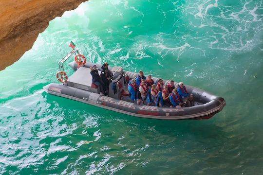 Delfines de Rib Boat y cuevas de Benagil - Ocean Destiny