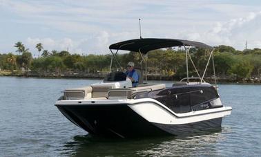 Charter 26' Pontoon Bayliner XR7 2015 en Cancún, México