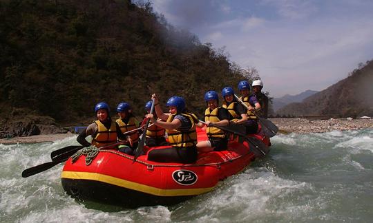 Excursions d'une journée en rafting et expéditions guidées à Rishikesh