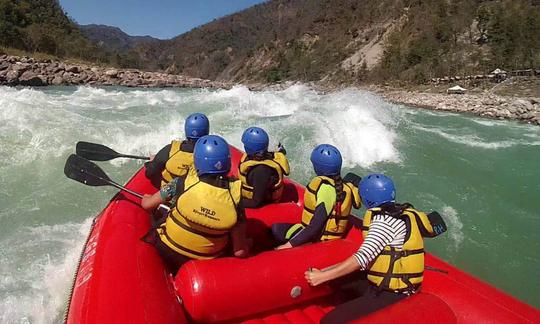 Excursions d'une journée en rafting et expéditions guidées à Rishikesh