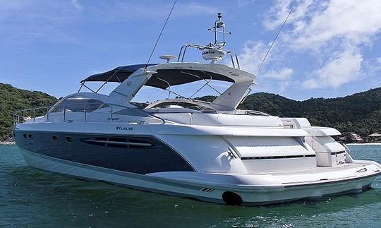 Hip Horizons (Fairline 52)